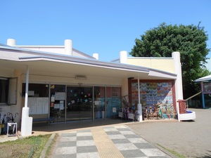 ひばり児童館の建物